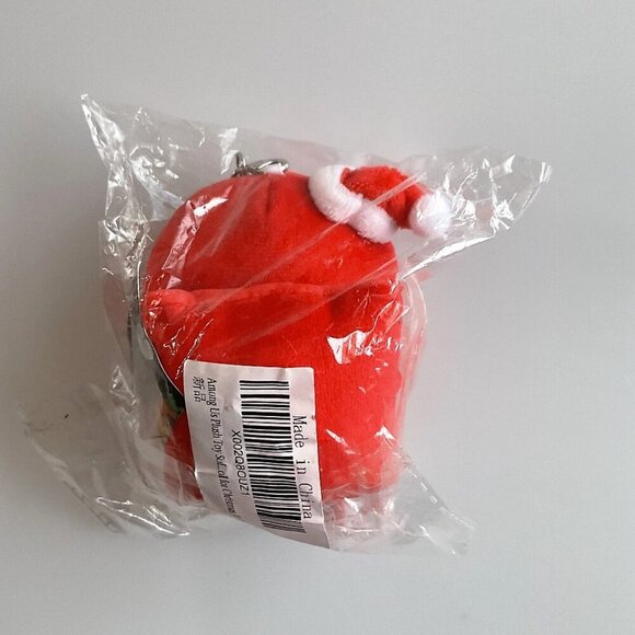 AMONG US KEYCHAIN CHRISTMAS HOLIDAY PLUSH - Picture 4 of 4